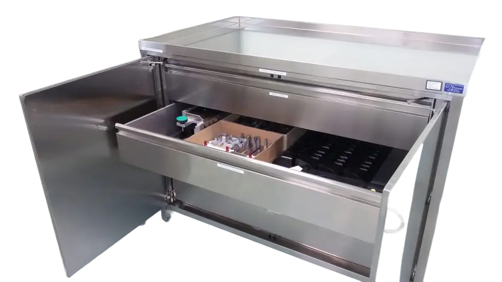 Drawer table with format change drawers (detail)